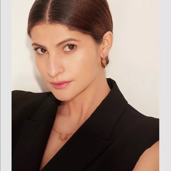 Vintage Geometric Round Gold Hoop Earrings - Picture 5 of 5